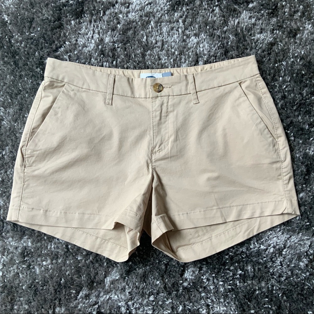 OLD NAVY KHAKI SHORTS